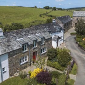 Tregulland Cottage and Barn