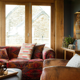 Tregulland Cottage and Barn - kate & tom's Large Holiday Homes