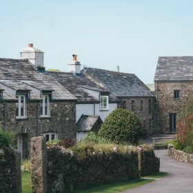 Tregulland Cottage and Barn - kate & tom's Large Holiday Homes