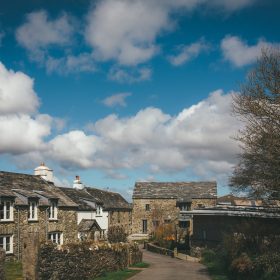 Tregulland Cottage and Barn - kate & tom's Large Holiday Homes