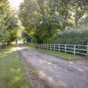 Lambourn House - kate & tom's Large Holiday Homes