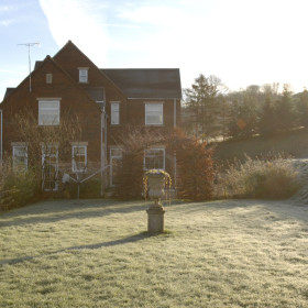 Lambourn House - kate & tom's Large Holiday Homes