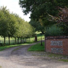 Lambourn House - kate & tom's Large Holiday Homes