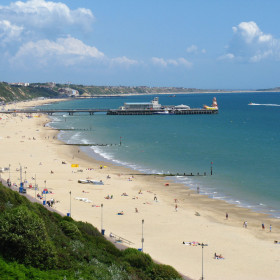  Holiday Cottages in Bournemouth - kate & tom's Large Holiday Homes