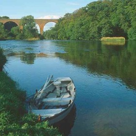 River Eden Boat - kate & tom's Large Holiday Homes