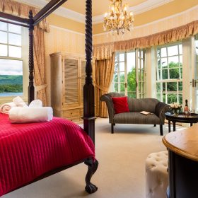 Derwentwater House - kate & tom's Large Holiday Homes