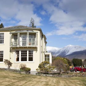 Derwentwater House - kate & tom's Large Holiday Homes