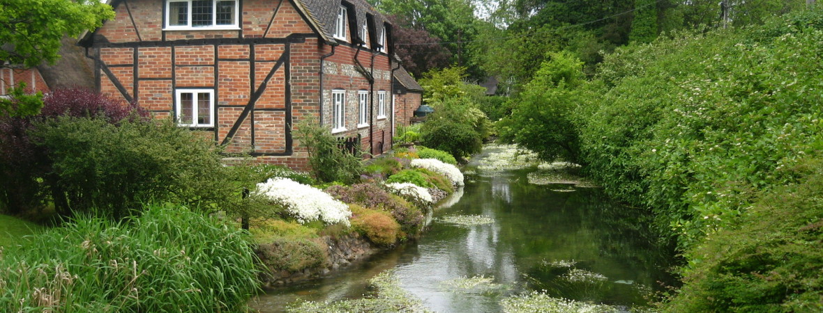 Lambourn House - kate & tom's Large Holiday Homes