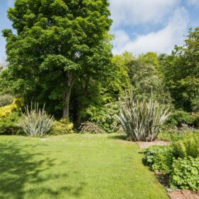 The Coast House - kate & tom's Large Holiday Homes