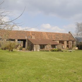 The Old Stone Barns - kate & tom's Large Holiday Homes