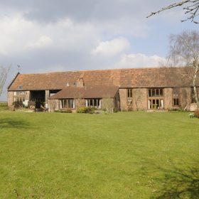 The Old Stone Barns - kate & tom's Large Holiday Homes