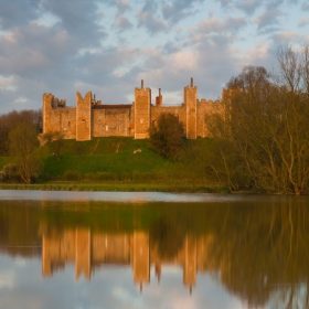  Butley Priory - kate & tom's Large Holiday Homes