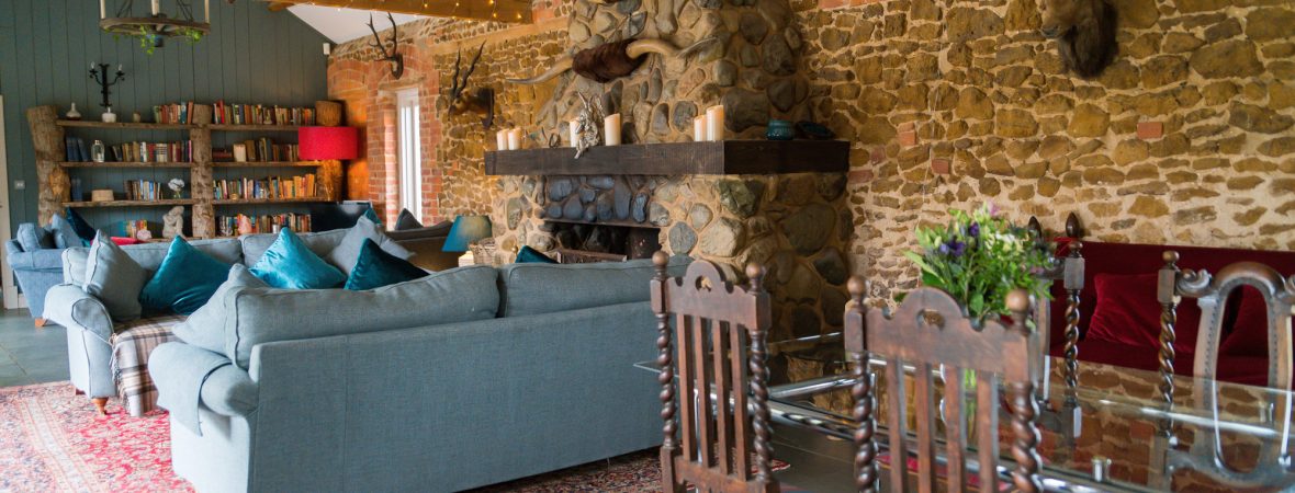 Cliff Barns - kate & tom's Large Holiday Homes