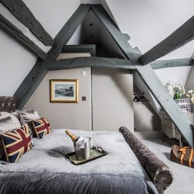  The Court House - kate & tom's Large Holiday Homes