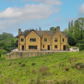 Campden Edge - kate & tom's Large Holiday Homes