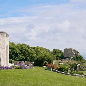 The Castle on the Coast - kate & tom's Large Holiday Homes