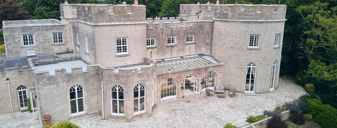 The Castle on the Coast - kate & tom's Large Holiday Homes