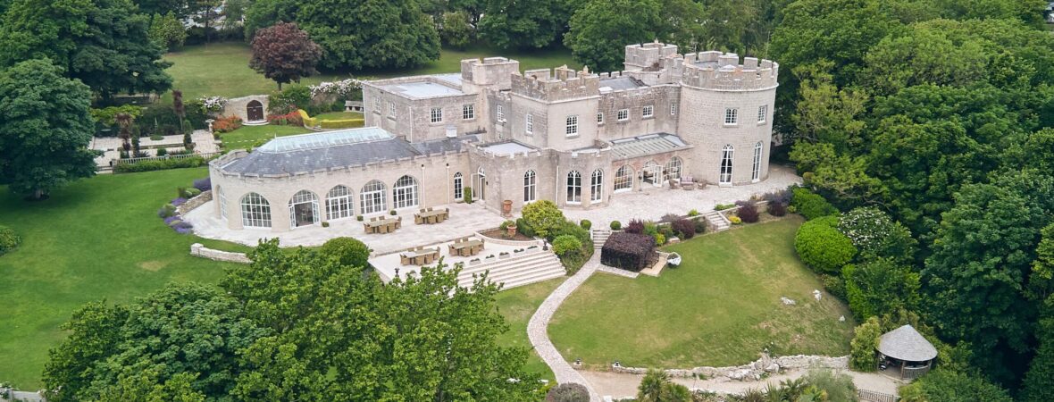 The Castle on the Coast - kate & tom's Large Holiday Homes