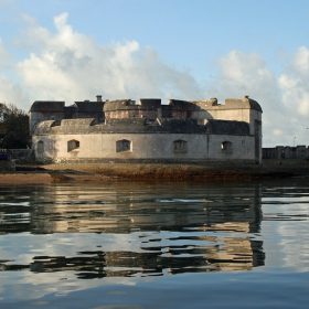  The Castle on the Coast - kate & tom's Large Holiday Homes