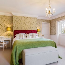 The Castle on the Coast Bedroom - kate & tom's Large Holiday Homes