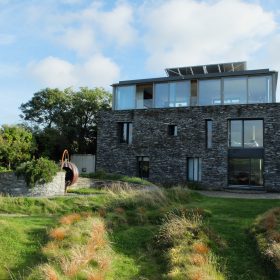 The Slate Beach House - kate & tom's Large Holiday Homes