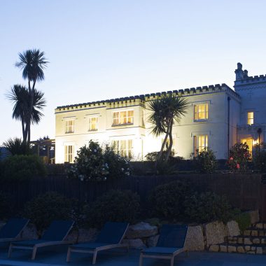 Party Houses - kate & tom's Large Holiday Homes