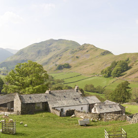 Hallin Fell House - kate & tom's Large Holiday Homes