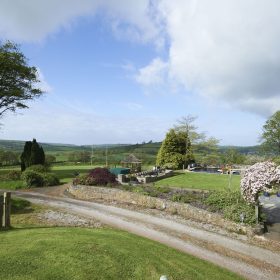 Ludbrook Manor - kate & tom's Large Holiday Homes