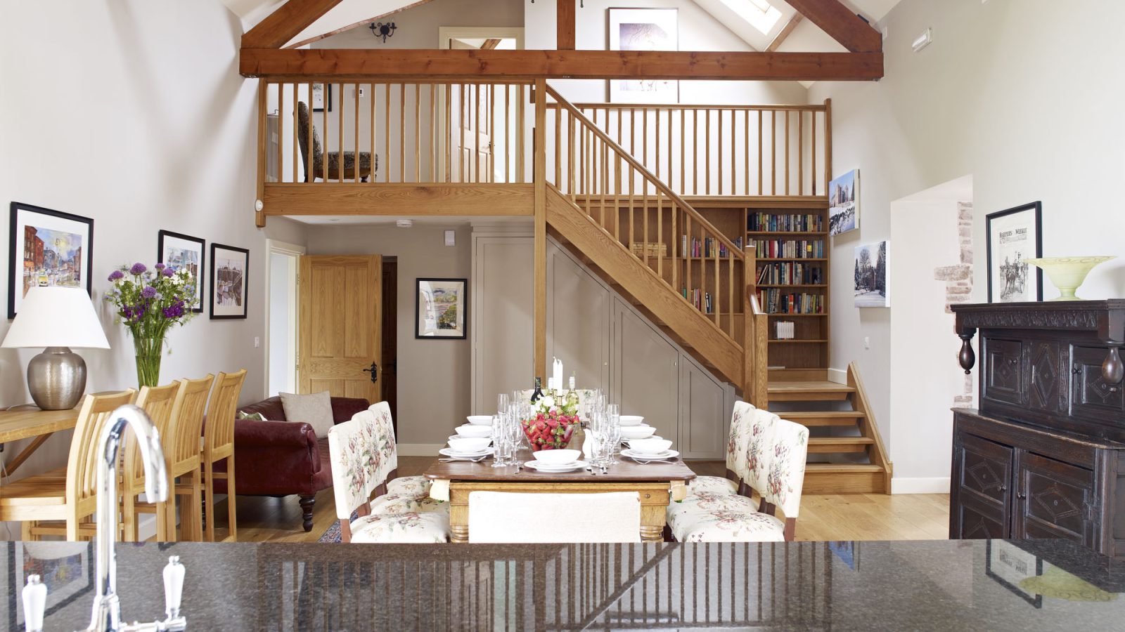 Birkmere Barn - kate & tom's Large Holiday Homes