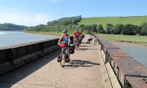 Cycle-France---Bridge-ove-007