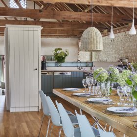 Greenway East Barn - kate & tom's Large Holiday Homes