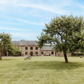 The Stables & Granary - kate & tom's Large Holiday Homes