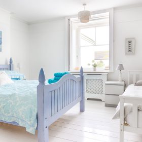  Beachfront House - kate & tom's Large Holiday Homes