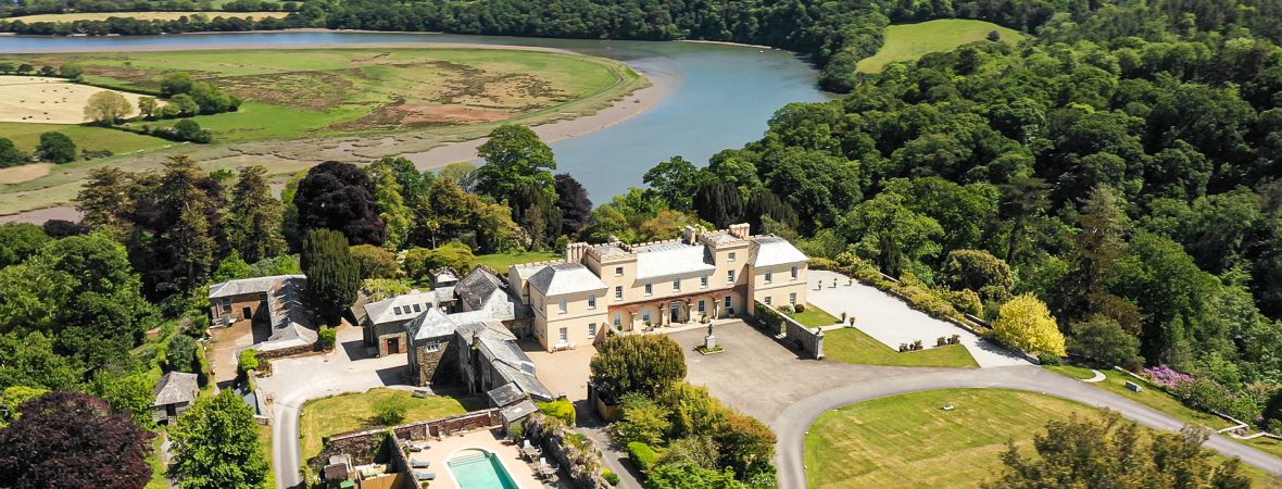 River View Castle - kate & tom's Large Holiday Homes