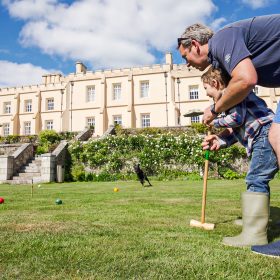 River View Castle - kate & tom's Large Holiday Homes