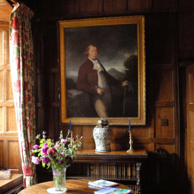 The Jacobean Hall - kate & tom's Large Holiday Homes