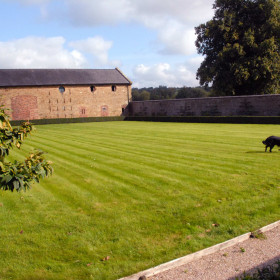 The Jacobean Hall - kate & tom's Large Holiday Homes