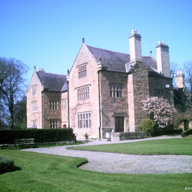 The Jacobean Hall - kate & tom's Large Holiday Homes