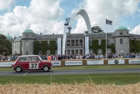 Visiting the Goodwood Festival of Speed - kate & tom's Large Holiday Homes