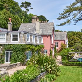 The Wing at The Moult - kate & tom's Large Holiday Homes