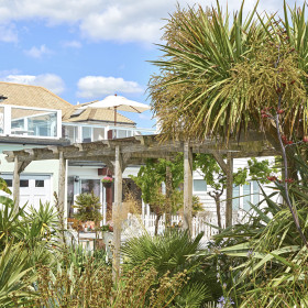 Ferring Beach Houses - kate & tom's Large Holiday Homes