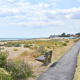 Ferring Beach Houses - kate & tom's Large Holiday Homes