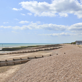 Ferring Beach Houses - kate & tom's Large Holiday Homes