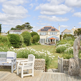 Ferring Beach Houses - kate & tom's Large Holiday Homes