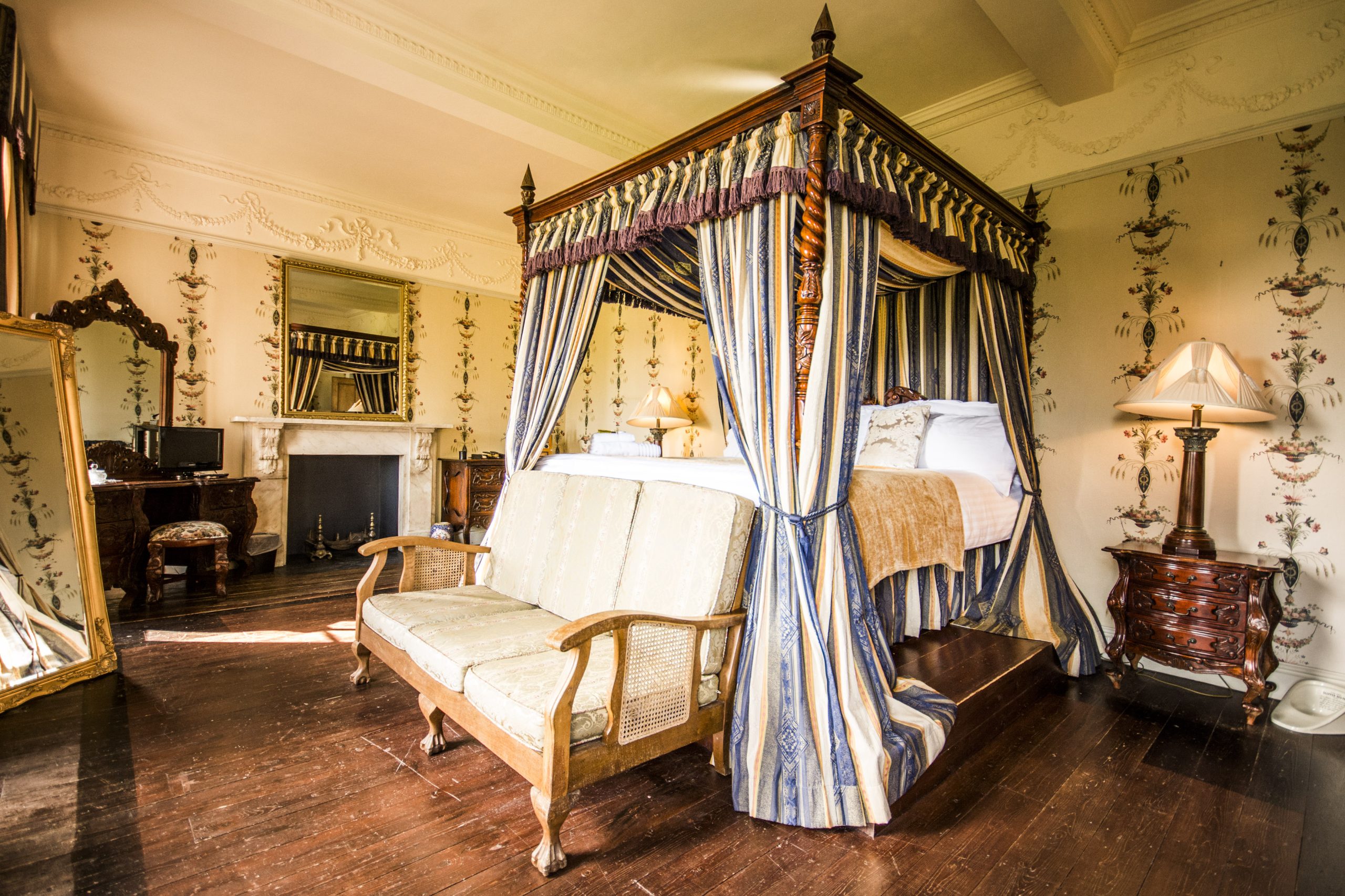 Hilltop Hall | Luxury Large Holiday Cottage to Rent in North Wales ...
