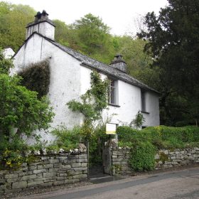  Lake District Cottages - kate & tom's Large Holiday Homes