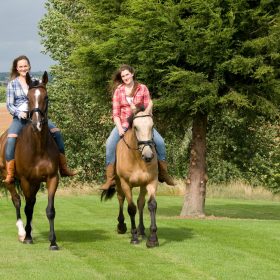  Meadowbank House - kate & tom's Large Holiday Homes