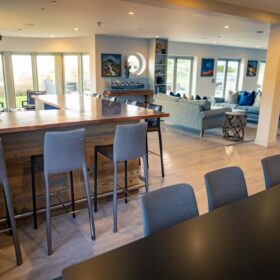 Manor on the Cove - kate & tom's Large Holiday Homes