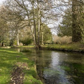 Chalkstream House - kate & tom's Large Holiday Homes