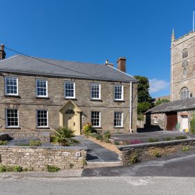 Padstow Manor House - kate & tom's Large Holiday Homes